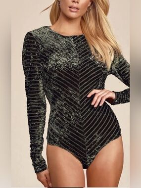 Lulus - NWT Save The Date Green Velvet Striped Long Sleeve Bodysuit Size Medium